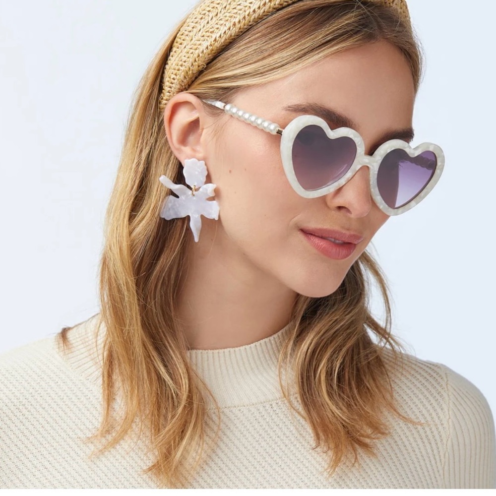 Lilly Pulitzer by LeLe Sadoughi Mother of Pearl Paper Lily Earrings New